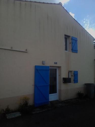 Maison Entre Terre Et Pierre, proche Nantes aéroport gîte à louer Château-Bougon