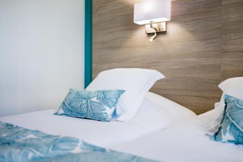 Le Rabelais - image 11