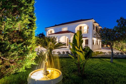 المنظر الخارجي, Aigli Villa in Chamouzas