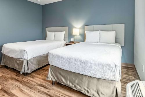 2 queen beds