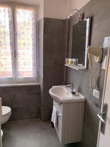 La Linea D'Acqua Apartment - image 8