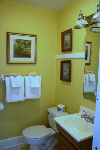Echo Mountain Inn - image 8