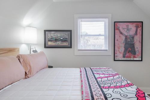 Brand NEW Folly Vacation Listing Beautiful Beach Cottage - image 8