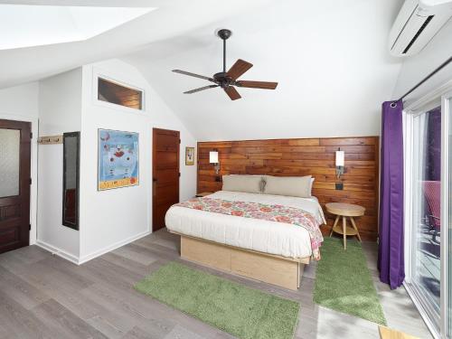 Folly Vacation 305 E Erie: Fantastic Location Recently Renovated! - image 3