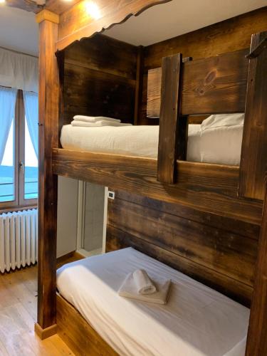 1 twin bed