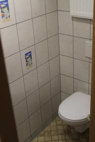 Bathroom, Haus Zum Grunen Baum in Schollbrunn