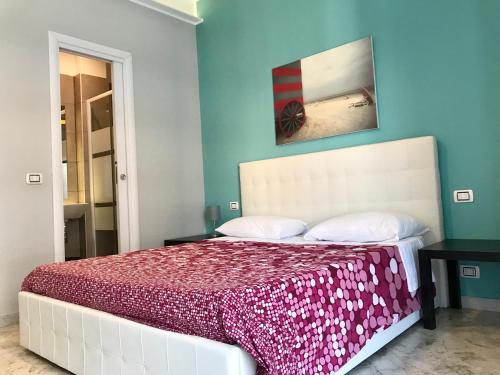 ROOM 110 BARI - image 2