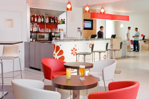 ibis Senlis - image 11
