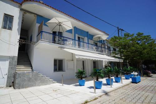 Deep Blue Fanari (first floor)