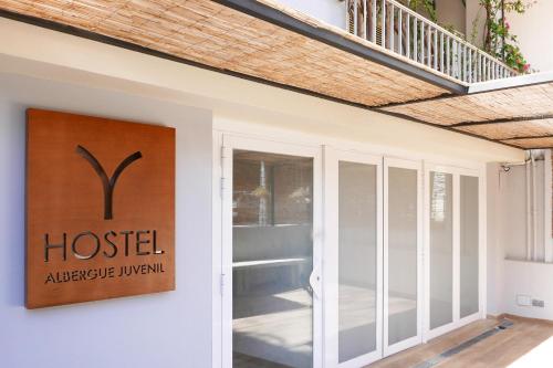 Y Hostel - Albergue Juvenil