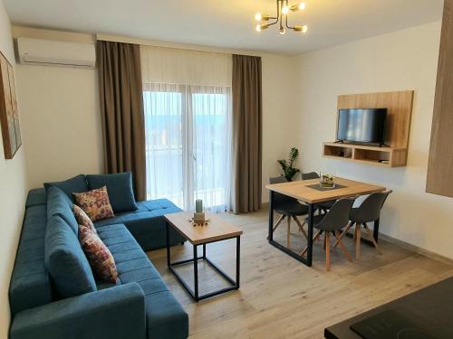 One-Bedroom Apartment image 7