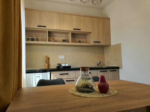One-Bedroom Apartment image 7