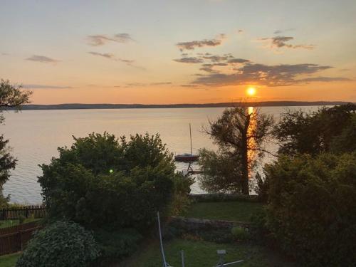 Ferienhaus Malgosia direkt am See