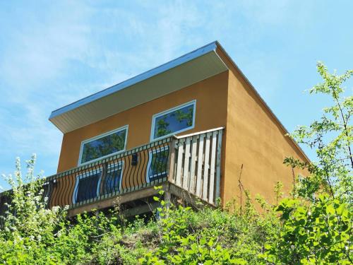 Knotty Pine Ocean Front Cabin - Adults Only