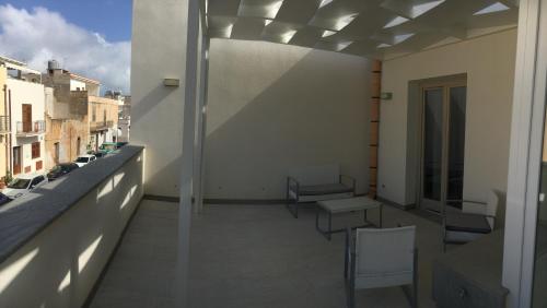 Catalina - image 5