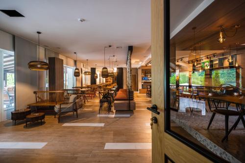餐厅, Hotel Plivsko jezero in 亚伊采