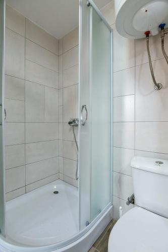 Hedonist place - image 6