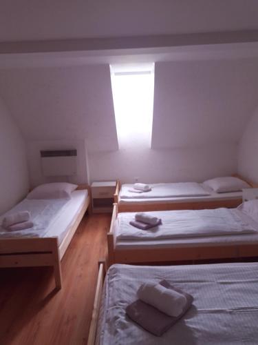 Quadruple Room with Shared Bathroom