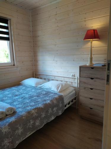 2 bedrooms, 3 beds