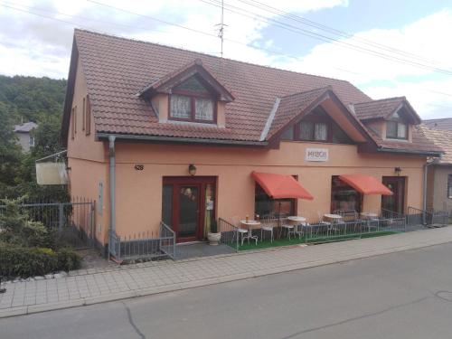 . Ubytovanie Penzión Iveta