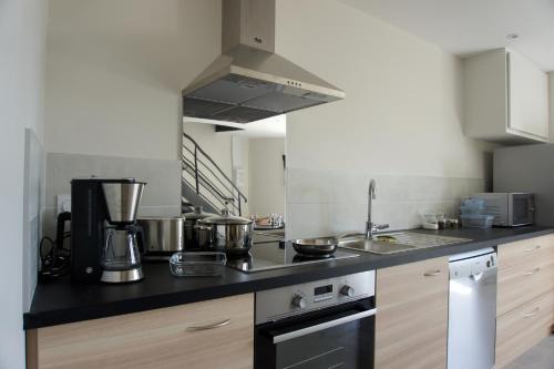 Kitchen, Gites Du Mas de Surlan in Chantemerle-les-Bles