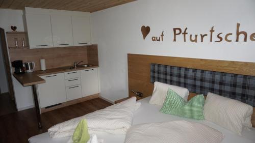 1 queen bed