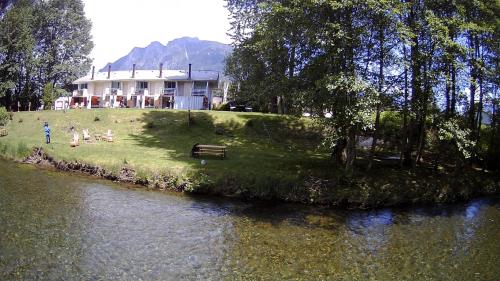 Moon River Suites #5