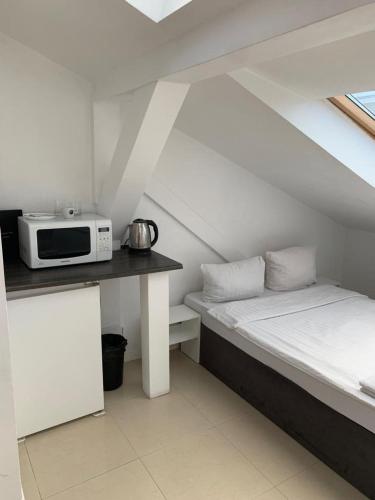 Apartamenty Hoza Attic Studio – Warsaw, NE