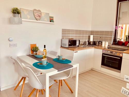 Sunny Deluxe Apt. & Terrace, Budapest (photo 10)