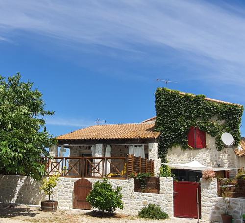 Villa Luciole gîte à louer Lansac