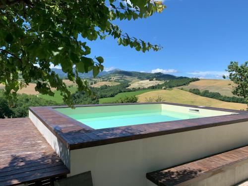 Swimming pool, Casale Grifondoro in Pergola (Urbino)