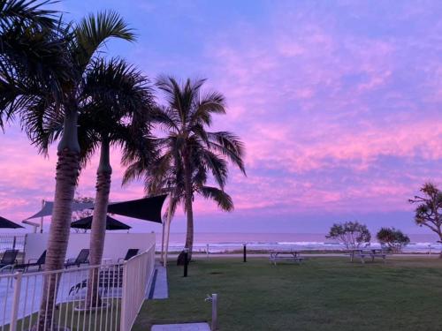 Pogled, San Simeon Beachfront Apartments in Tugun
