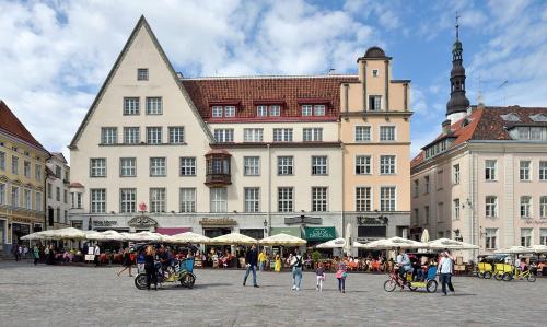 Tallinn City Apartments Old Town Square 2