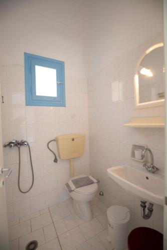 Rita Rooms Sifnos - image 4