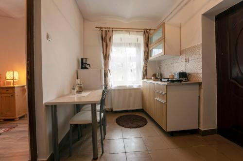 Gloria Apartments 5