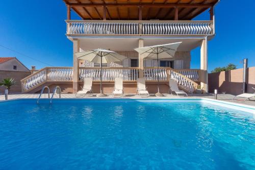  Apartmani Dada, Unterkunft in Biograd na Moru