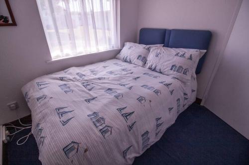 Beachcomber Chalet- short walk to the beach, near Great Yarmouth and Norfolk Broads