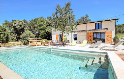 Amazing Home In La Garde Adhmar With Wifi, Private Swimming Pool And Outdoor Swimming Pool - La Garde-Adhémar