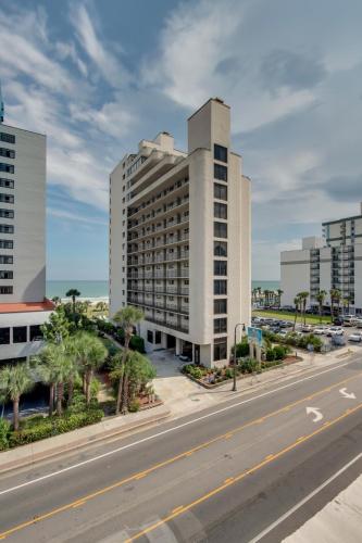 Hosteeva 1-bedroom Meridian Plaza Condo with Oceanfront View - main image
