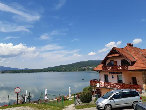 O.W. MEGA nad jeziorem - image 4