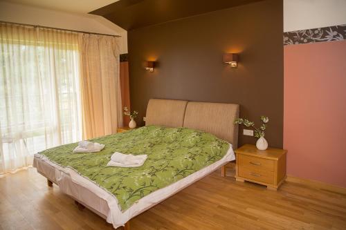 1 double bed, 1 sofa bed
