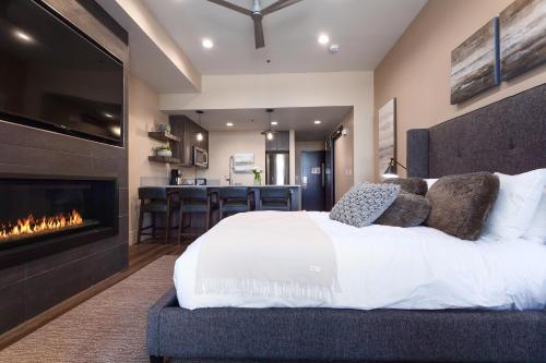 Modern Magic at Park City Base condo - main image