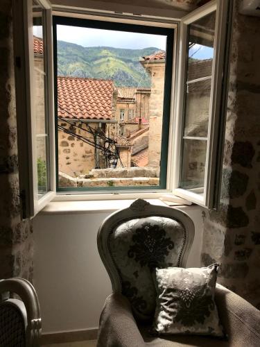 New renovated Old Town Martiva Apartment in Kotor