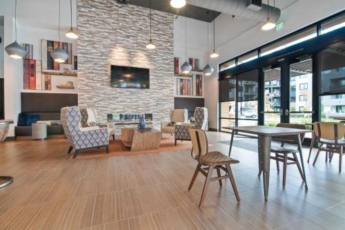 Churchill Living at Anton Menlo thumb 2