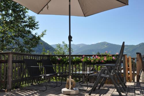 Balcony/terrace, Landhaus Zirben in Sankt Oswald
