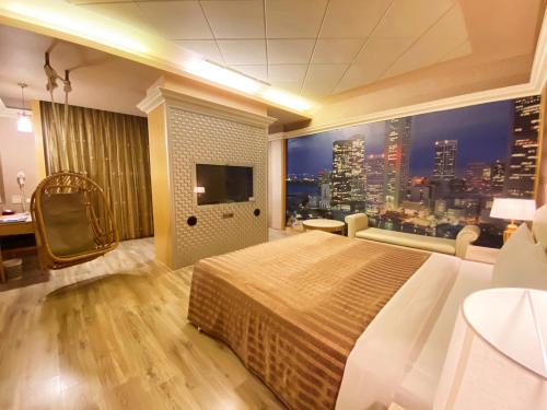 room detail thumbnail 0