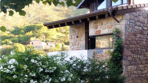  Casa terraza Picos de Europa in Corigos