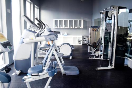 Nuevo estudio a pie de playa, vistas increibles, alberca, gym jacuzi, seguridad, 3503, Cancún (foto 6)