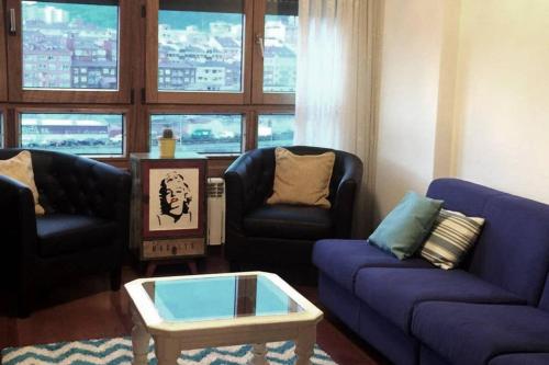  APARTAMENTO 1ºLINEA PLAYA PONIENTE, Unterkunft in Gijón