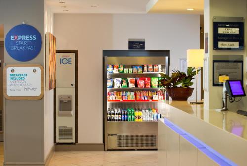 Holiday Inn Express - Glasgow Airport, an IHG Hotel